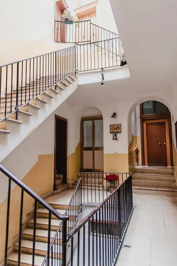 Hotel Palazzo Le Travi Bari Pensión